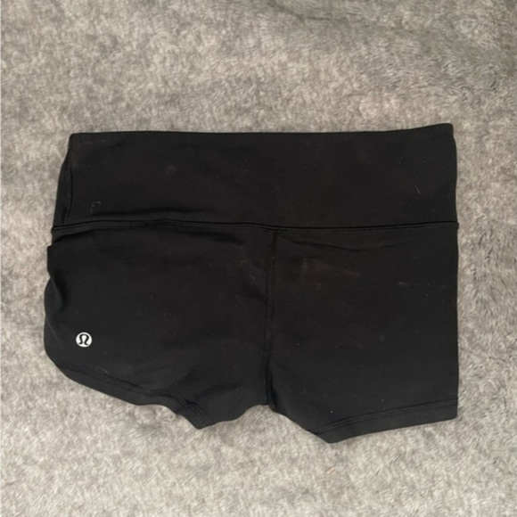 Lululemon Boogie Short - Picture 3 of 4